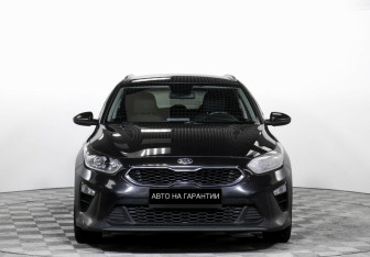 Подержанный автомобиль Kia Ceed Wagon 2019 года (2 фото)