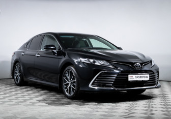 Подержанный автомобиль Toyota Camry Sedan 2023 года (3 фото)