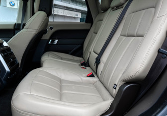 Подержанный автомобиль Land Rover Range Rover Sport 2018 года (10 фото)
