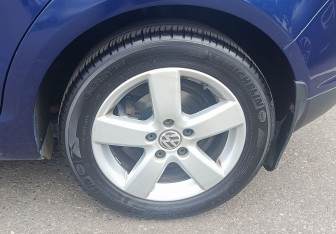 Подержанный автомобиль Volkswagen Golf Plus 2006 года (13 фото)