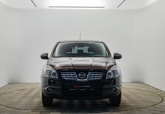 Подержанный автомобиль Nissan Qashqai 2008 года (2 фото)