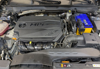 Подержанный автомобиль Hyundai Sonata 2022 года (9 фото)