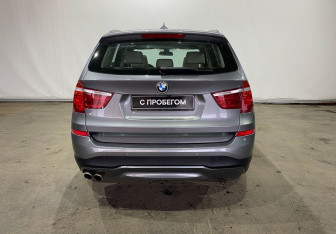 Подержанный автомобиль BMW X3 2016 года (5 фото)