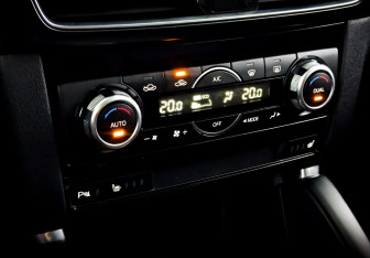 Подержанный автомобиль Mazda CX-5 2016 года (26 фото)