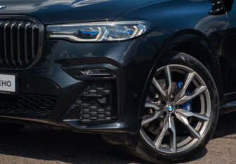 Подержанный автомобиль BMW X7 2020 года (37 фото)