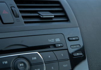 Подержанный автомобиль Mazda 6 Sedan 2012 года (15 фото)