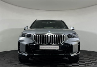 Подержанный автомобиль BMW X5 2024 года (3 фото)