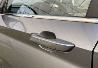 Подержанный автомобиль Chevrolet Captiva 2022 года (18 фото)