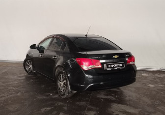 Подержанный автомобиль Chevrolet Cruze Sedan 2013 года (6 фото)