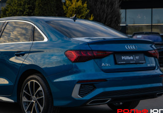 Подержанный автомобиль Audi A3 Sedan 2021 года (16 фото)
