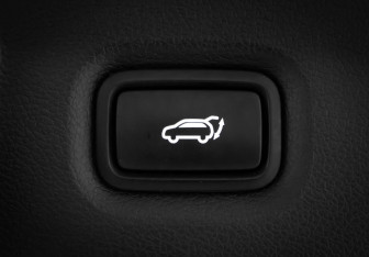 Подержанный автомобиль Hyundai Santa Fe 2022 года (35 фото)