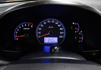 Подержанный автомобиль Hyundai Elantra Sedan 2008 года (13 фото)