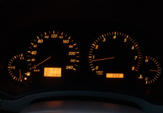 Подержанный автомобиль Toyota Avensis Wagon 2006 года (12 фото)