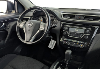 Подержанный автомобиль Nissan Qashqai 2018 года (26 фото)