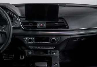 Подержанный автомобиль Audi Q5 2025 года (13 фото)