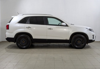 Подержанный автомобиль Kia Sorento 2020 года (10 фото)