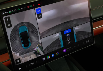 Подержанный автомобиль Xiaomi SU7 2024 года (26 фото)