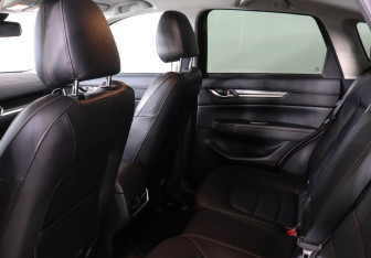 Подержанный автомобиль Mazda CX-5 2023 года (12 фото)