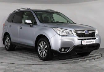 Подержанный автомобиль Subaru Forester Suv 2015 года (3 фото)