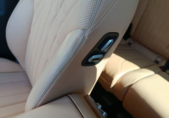 Подержанный автомобиль Jaecoo J8 2024 года (20 фото)