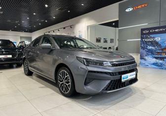 Подержанный автомобиль Москвич 6 2023 года (3 фото)