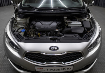 Подержанный автомобиль Kia Ceed Wagon 2014 года (9 фото)