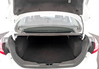 Подержанный автомобиль Ford Focus Sedan 2018 года (10 фото)