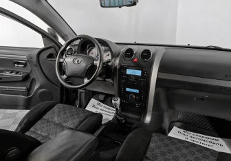 Подержанный автомобиль Great Wall Hover H3 2014 года (5 фото)