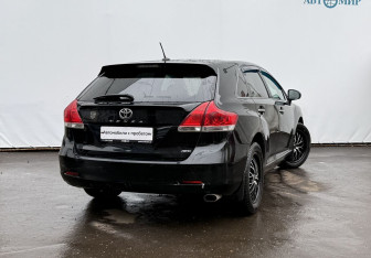 Подержанный автомобиль Toyota Venza 2009 года (5 фото)