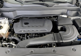 Подержанный автомобиль Haval F7 2023 года (9 фото)