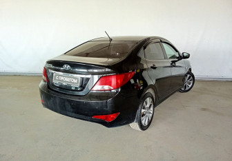 Подержанный автомобиль Hyundai Solaris Sedan 2016 года (4 фото)