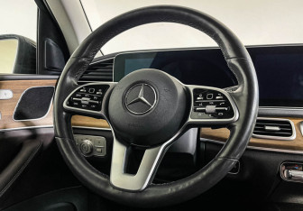 Подержанный автомобиль Mercedes-Benz GLE 2020 года (14 фото)