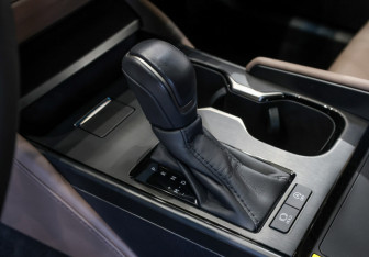 Новый Lexus ES 2025 (14 фото)