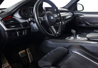 Подержанный автомобиль BMW X5 2014 года (15 фото)