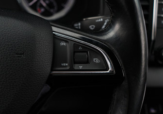 Подержанный автомобиль Skoda Karoq 2020 года (22 фото)
