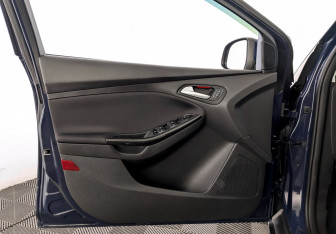 Подержанный автомобиль Ford Focus Wagon 2018 года (19 фото)