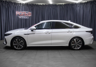 Подержанный автомобиль Chery Arrizo 8 2023 года (8 фото)