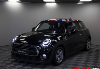 Подержанный автомобиль MINI Hatch 2019 года (24 фото)