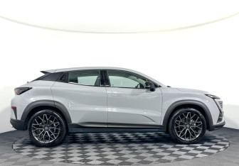 Подержанный автомобиль Changan UNI-T 2023 года (4 фото)