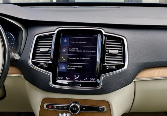 Подержанный автомобиль Volvo XC90 2015 года (13 фото)