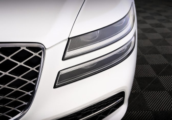 Подержанный автомобиль Genesis G80 2021 года (17 фото)