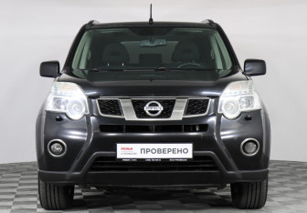 Подержанный автомобиль Nissan X-Trail 2011 года (2 фото)