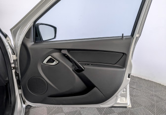 Подержанный автомобиль LADA (ВАЗ) Granta Sedan 2022 года (24 фото)