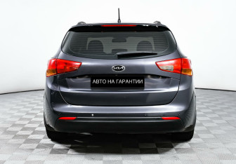 Подержанный автомобиль Kia Ceed Wagon 2013 года (6 фото)