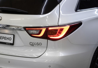 Подержанный автомобиль Infiniti QX60 2019 года (30 фото)