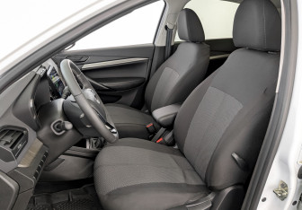 Подержанный автомобиль LADA (ВАЗ) Vesta Sedan 2023 года (20 фото)