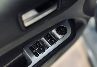 Подержанный автомобиль Ford Focus Sedan 2008 года (13 фото)