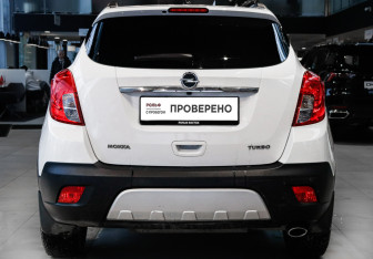 Подержанный автомобиль Opel Mokka 2014 года (5 фото)