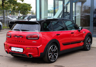 Подержанный автомобиль MINI Clubman Wagon 2022 года (4 фото)