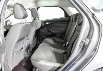 Подержанный автомобиль Ford Focus Hatchback 2014 года (9 фото)